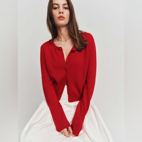 Reformation Clara Cashmere Crew Cardigan in Cherry - Picture 6 of 12